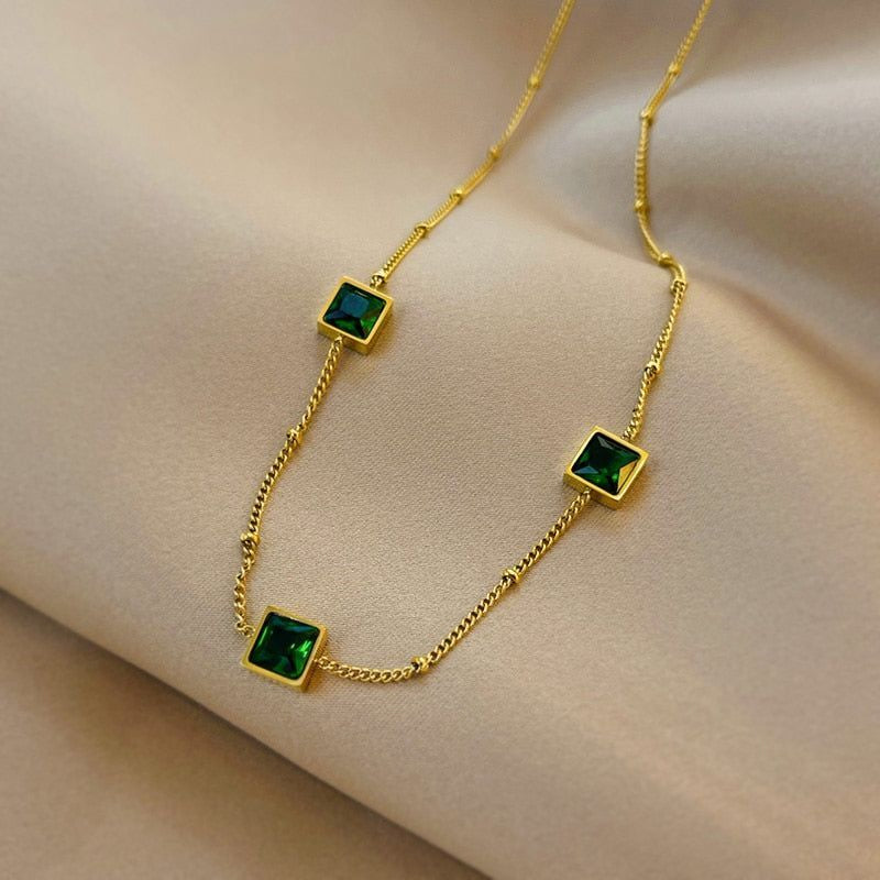 Emarld Choker Necklace